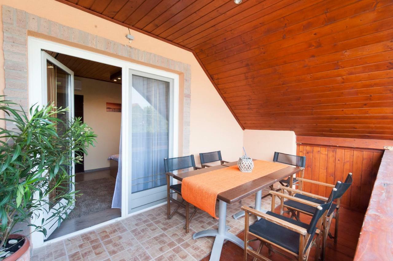 Bier-Lak Apartman House 71 Balatonlelle Ngoại thất bức ảnh