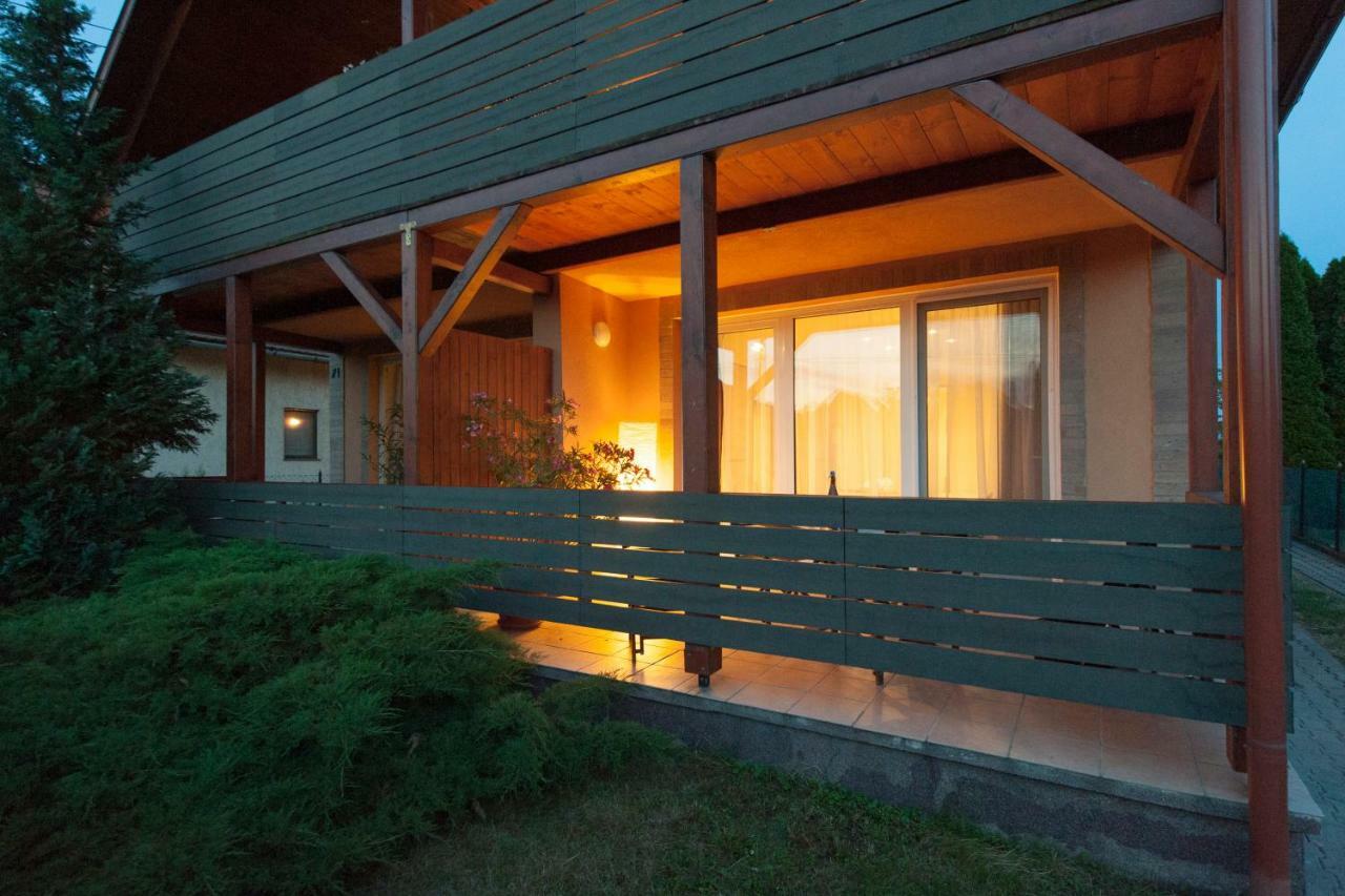Bier-Lak Apartman House 71 Balatonlelle Ngoại thất bức ảnh