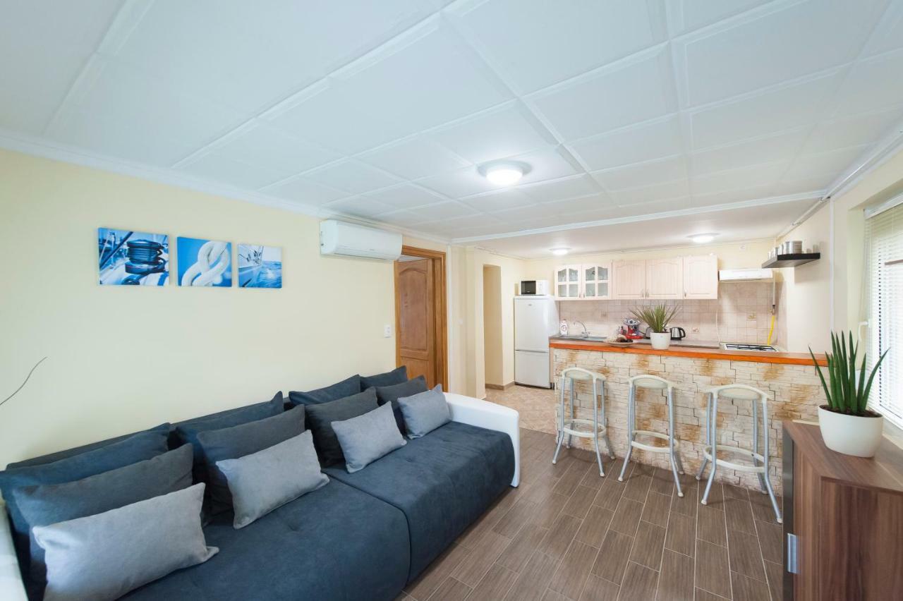 Bier-Lak Apartman House 71 Balatonlelle Ngoại thất bức ảnh